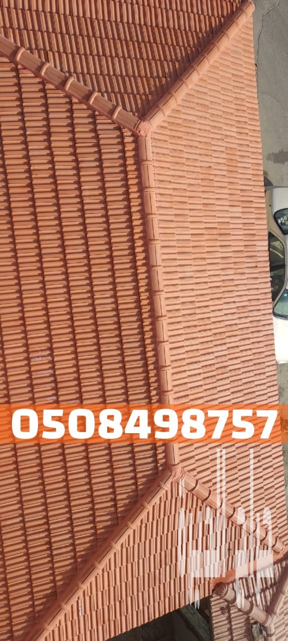 فني تركيب أسقف قرميد في الأحساء والهفوف