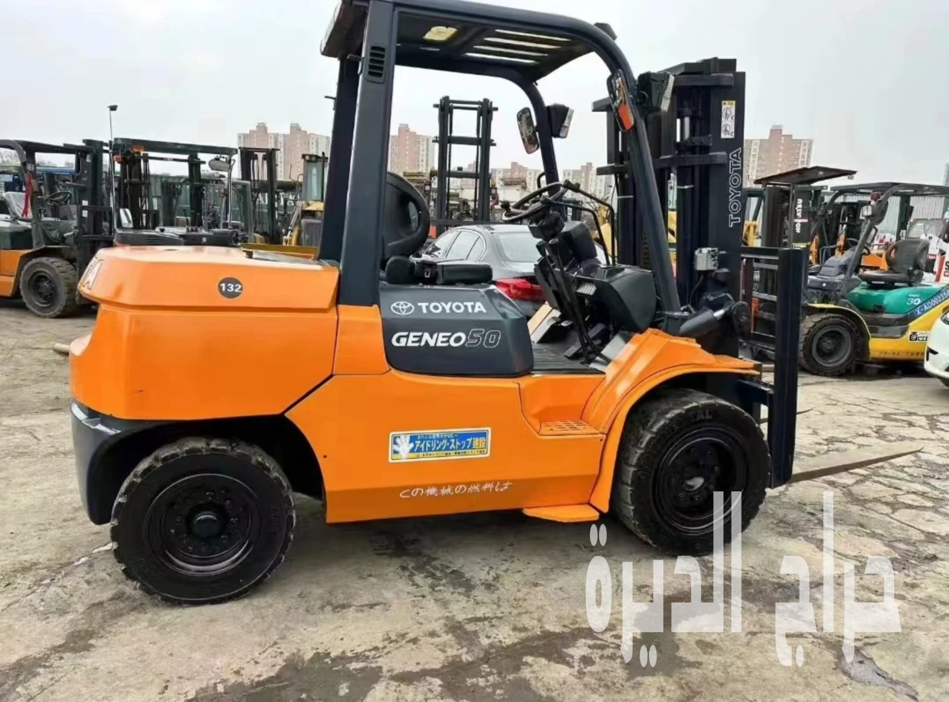 تأجير معدات شوكية  الدمام >> سيزرلفت للايجار