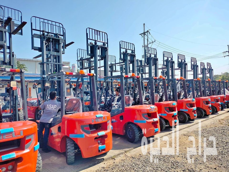 رافعات شوكية 5 طن & 3 طن للإيجار بالرياض